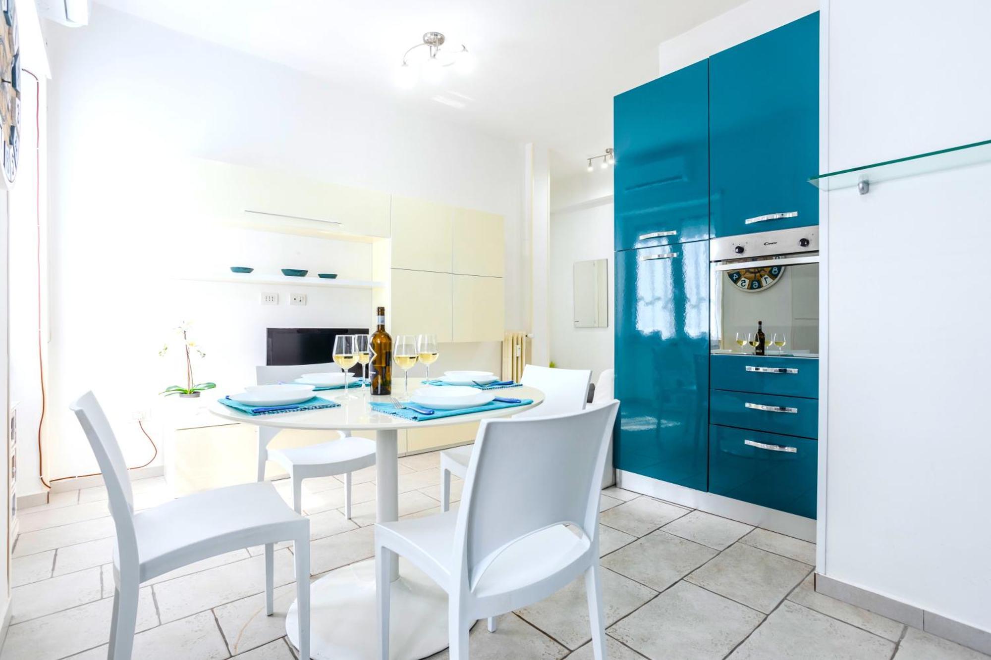 Hostly - Vittoria House - Near The Center With Private Parking Apartment Napoli Exterior foto